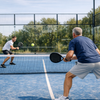 Padel-Court mit Glaswaenden